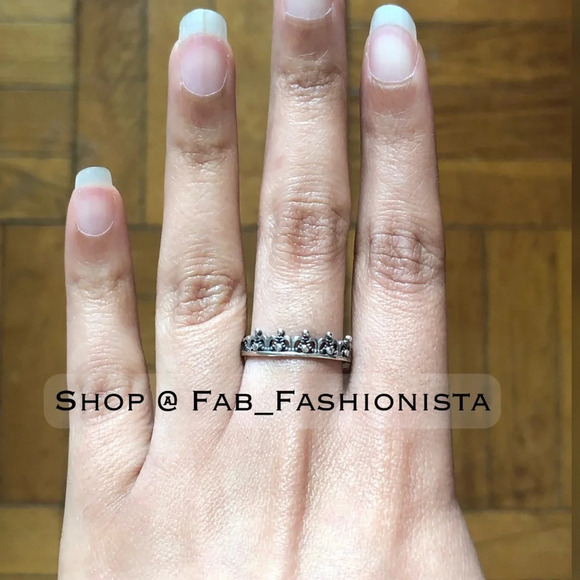 Sterling Silver Princess Crown ring size - Picture 6 of 7